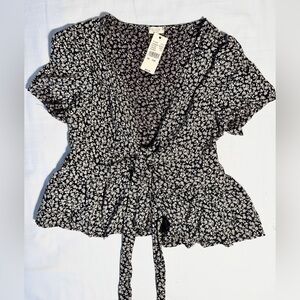 NWT Brandy Melville John Galt Tie Front Babydoll Top
